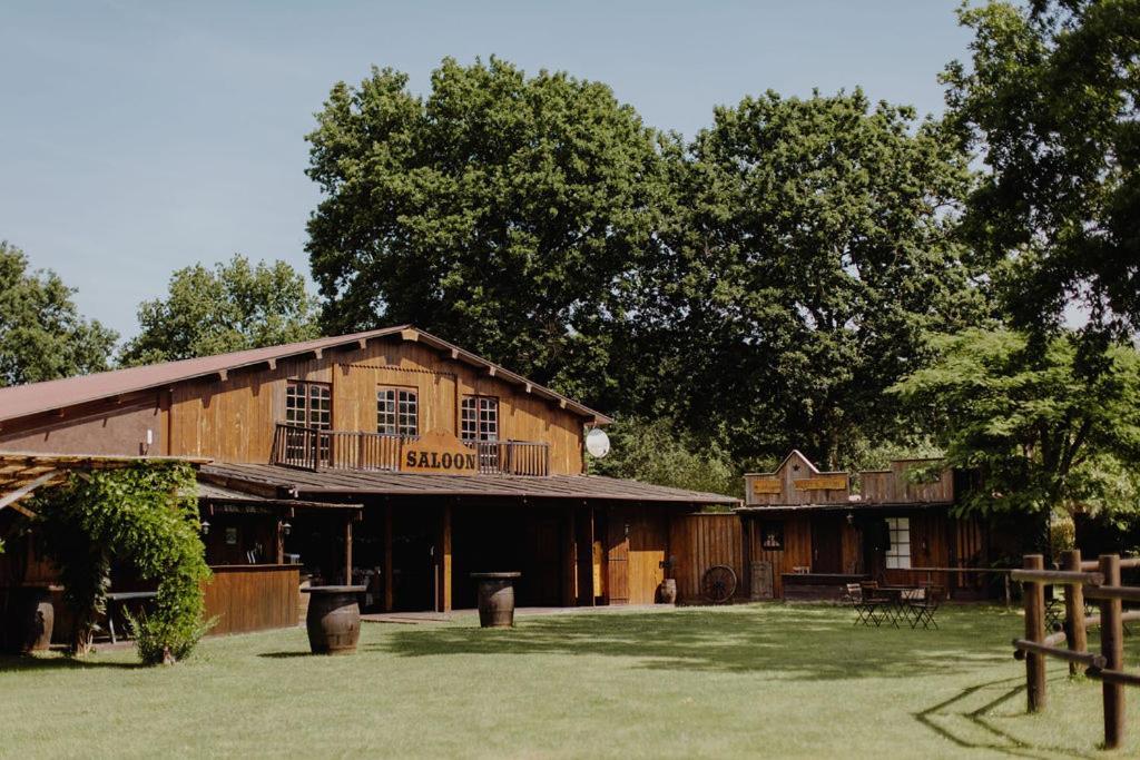 Le Ranch Amadeus Bed & Breakfast Saint-Paul-en-Born Exterior foto